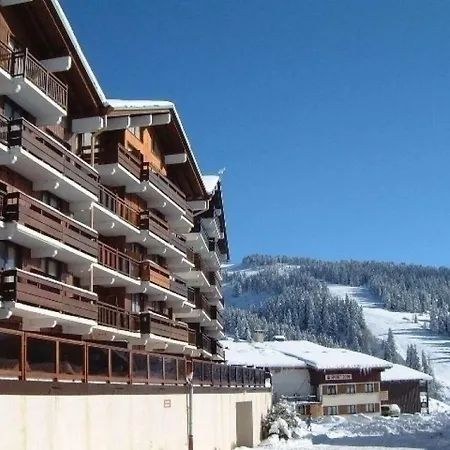- 5 Pers, 27 M2, 2/1 1