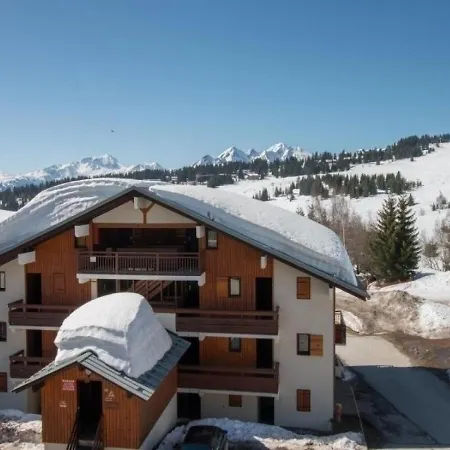 - 5 Pers, 27 M2, 2/1 1